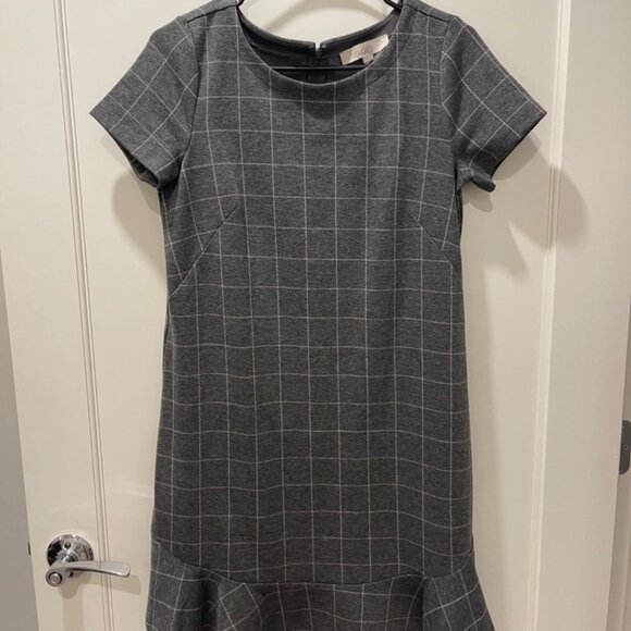 Loft Summer Plaid Short Sleeve Ruffle Gray Pink Mini Dress, Size 2 - Picture 1 of 3